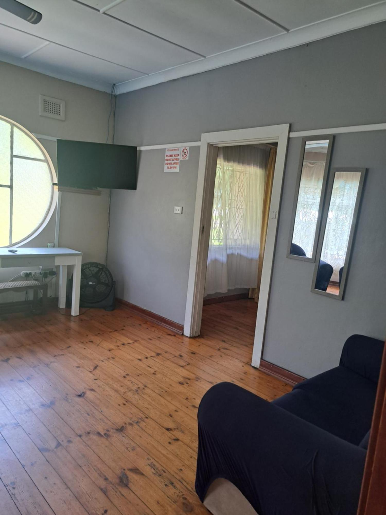 Pmb Backpackers Lodge ピーターマリッツバーグ エクステリア 写真