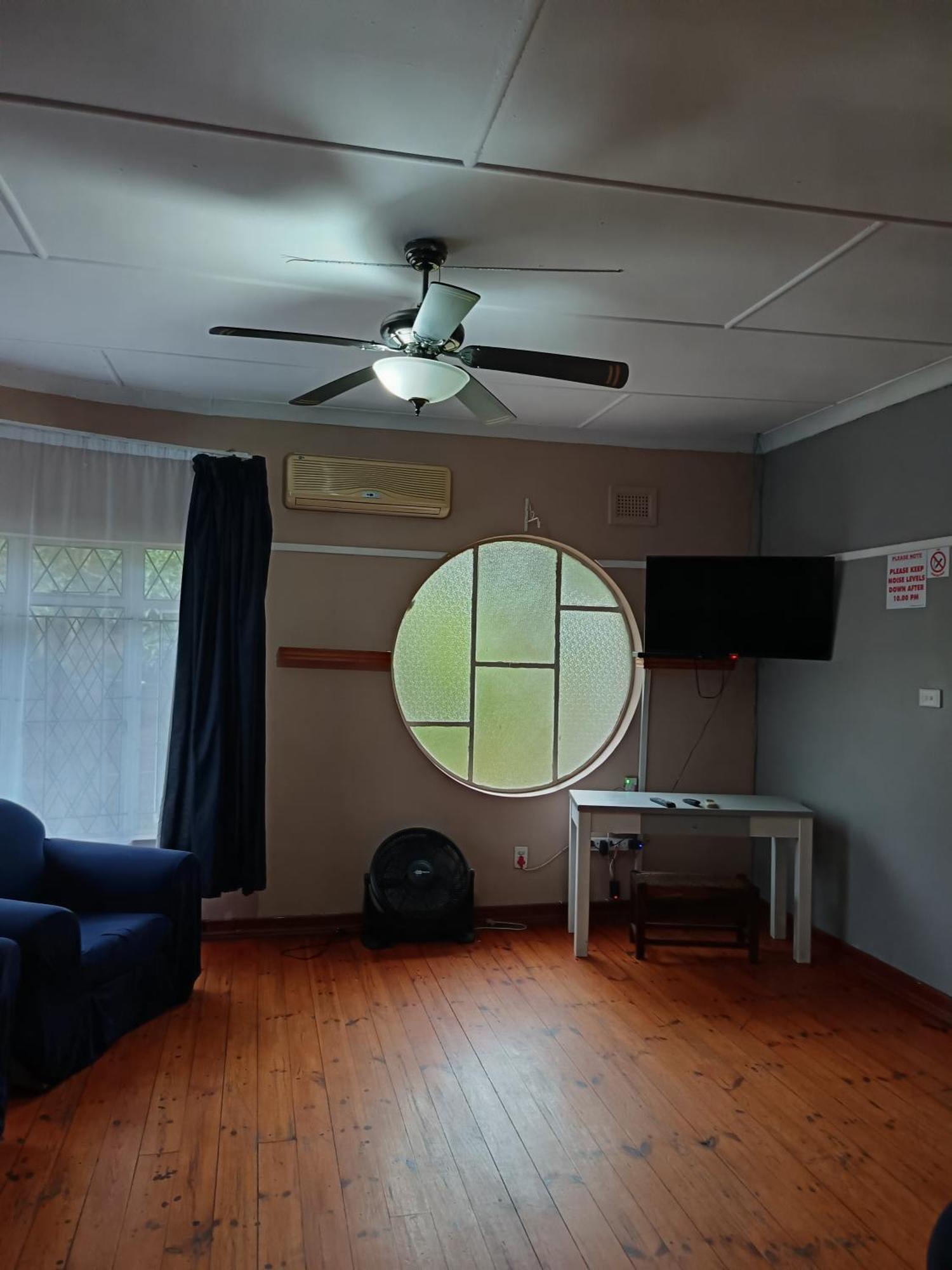 Pmb Backpackers Lodge ピーターマリッツバーグ エクステリア 写真